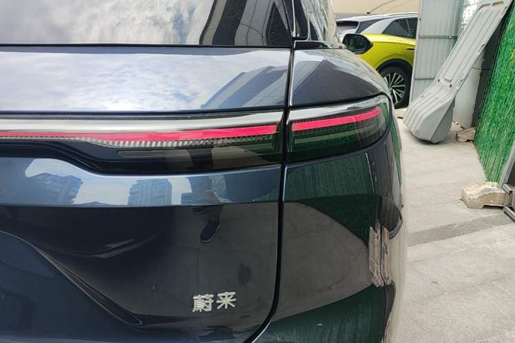 Used Nio ES6 2025 75 kWh Right Rear Taillight
