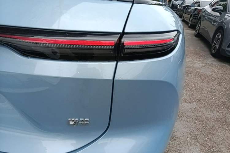 Used Nio ES6 2025 75 kWh Right Rear Taillight