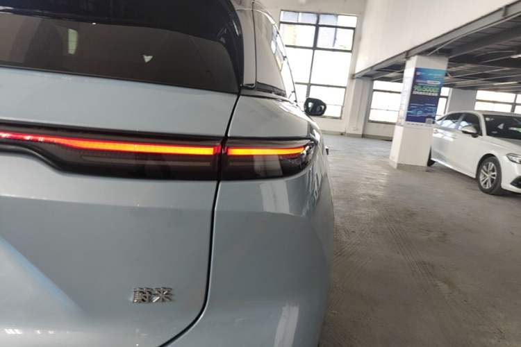 Used Nio ES6 2025 75 kWh Right Rear Taillight