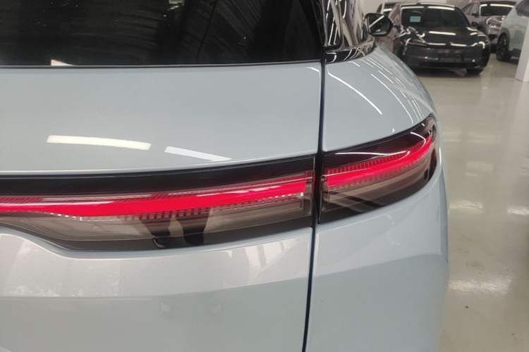 Used Nio ES6 2025 75 kWh Right Rear Taillight