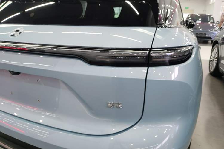 Used Nio ES6 2025 75 kWh Right Rear Taillight