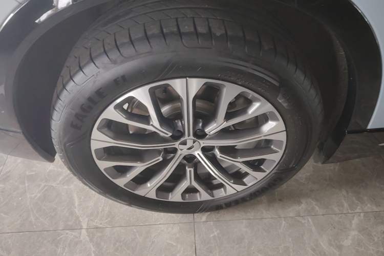 Used Nio ES6 2025 75 kWh Right Rear Wheel Hub