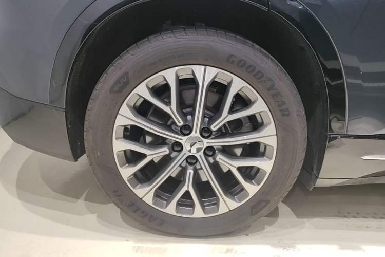 Used Nio ES6 2025 75 kWh Right Rear Wheel Hub