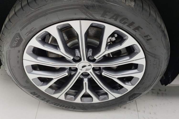 Used Nio ES6 2025 75 kWh Right Rear Wheel Hub