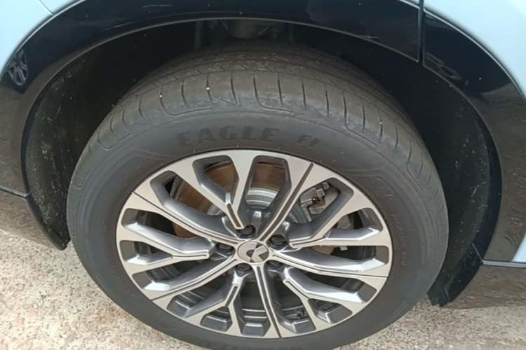 Used Nio ES6 2025 75 kWh Right Rear Wheel Hub