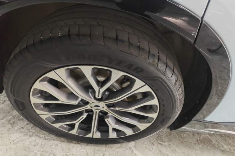 Used Nio ES6 2025 75 kWh Right Rear Wheel Hub