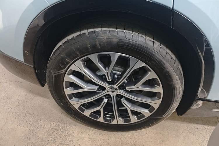 Used Nio ES6 2025 75 kWh Right Rear Wheel Hub