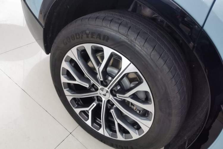 Used Nio ES6 2025 75 kWh Right Rear Wheel Hub