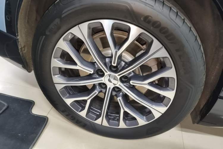 Used Nio ES6 2025 75 kWh Right Rear Wheel Hub