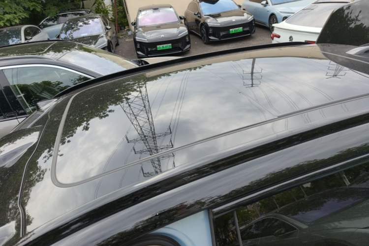 Used Nio ES6 2025 75 kWh Roof