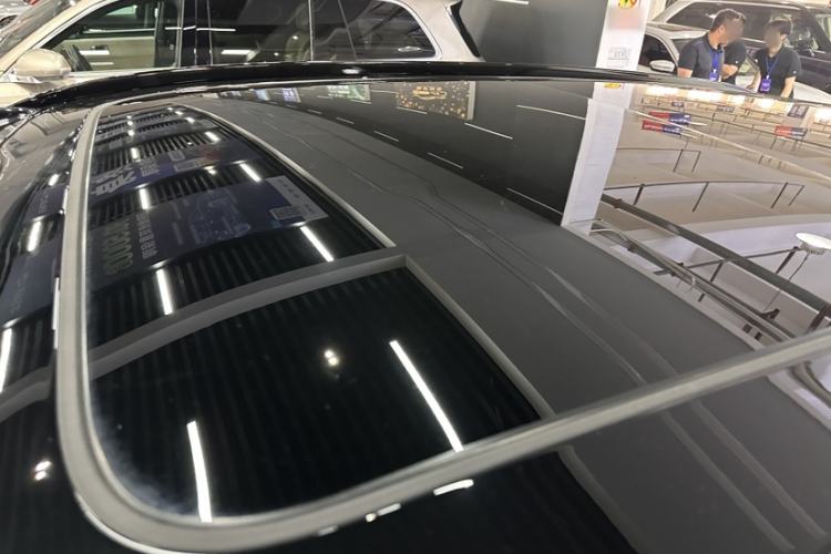Used Nio ES6 2025 75 kWh Roof