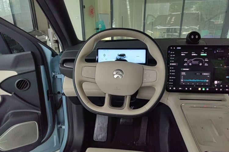 Used Nio ES6 2025 75 kWh Steering Wheel