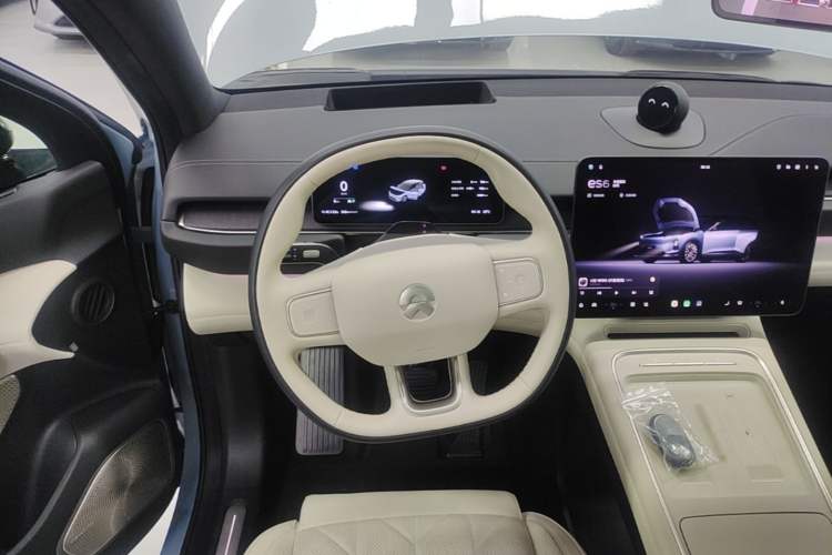 Used Nio ES6 2025 75 kWh Steering Wheel