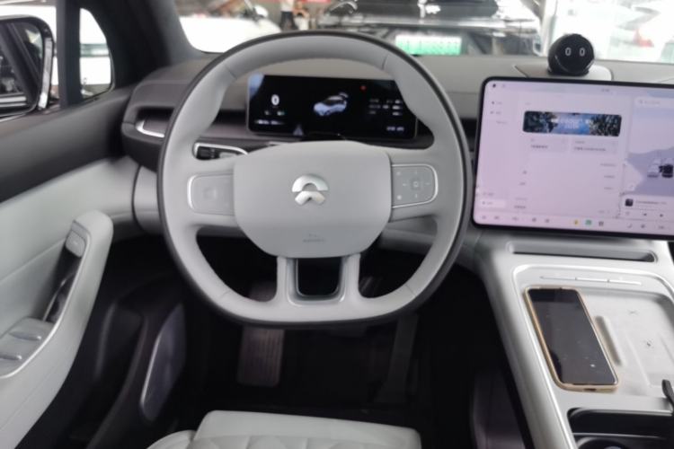 Used Nio ES6 2025 75 kWh Steering Wheel