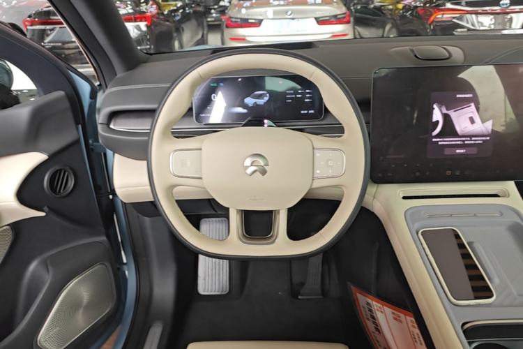 Used Nio ES6 2025 75 kWh Steering Wheel