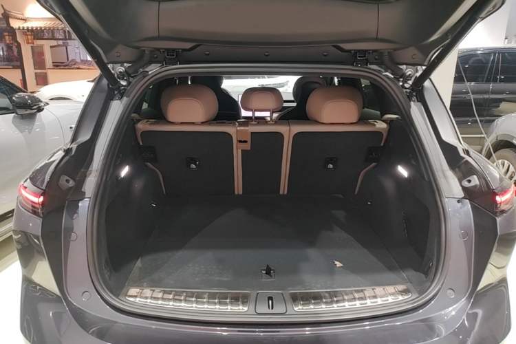 Used Nio ES6 2025 75 kWh Trunk