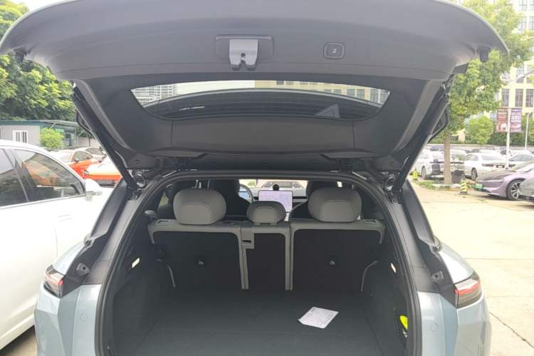 Used Nio ES6 2025 75 kWh Trunk