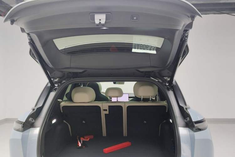 Used Nio ES6 2025 75 kWh Trunk