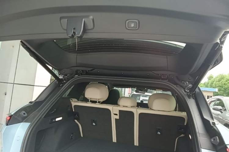 Used Nio ES6 2025 75 kWh Trunk