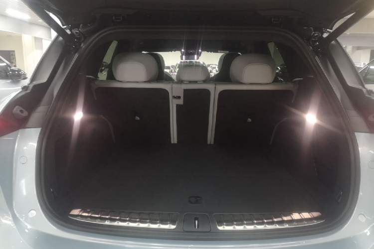 Used Nio ES6 2025 75 kWh Trunk