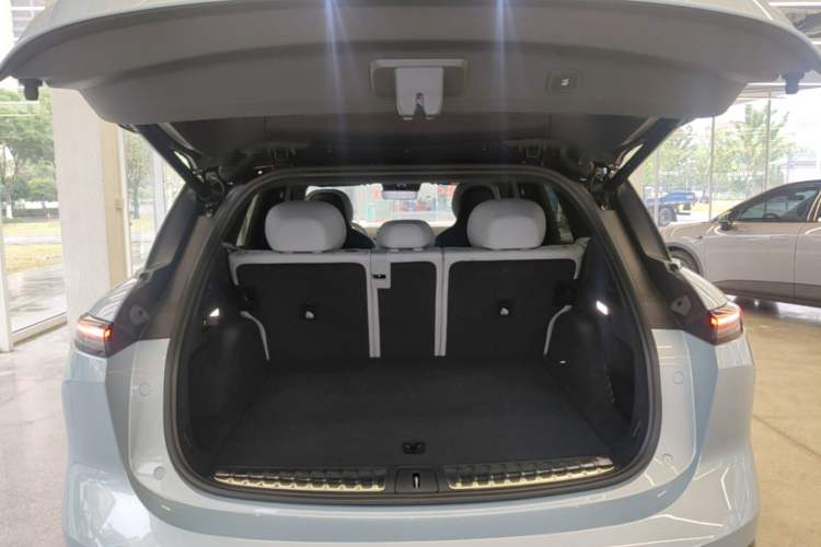 Used Nio ES6 2025 75 kWh Trunk