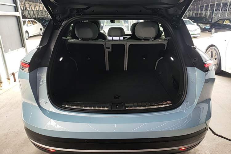 Used Nio ES6 2025 75 kWh Trunk