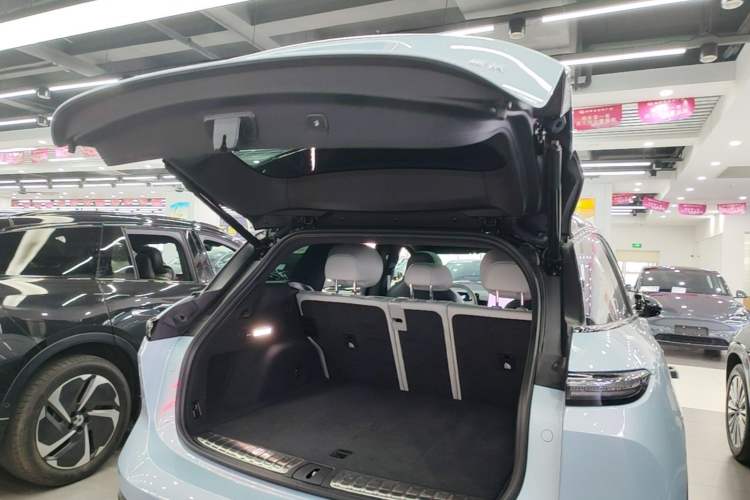 Used Nio ES6 2025 75 kWh Trunk