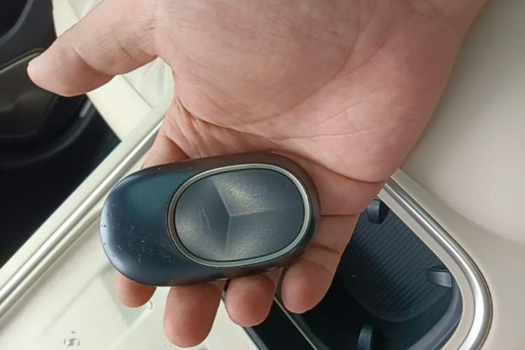 Used Nio ES6 2025 75 kWh Vehicle Key