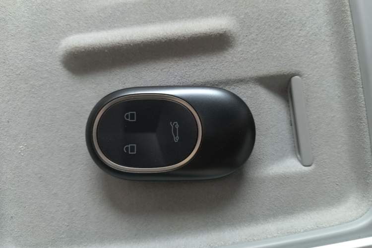Used Nio ES6 2025 75 kWh Vehicle Key