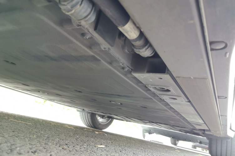 Used Nio ES6 2025 75 kWh Chassis Front Left