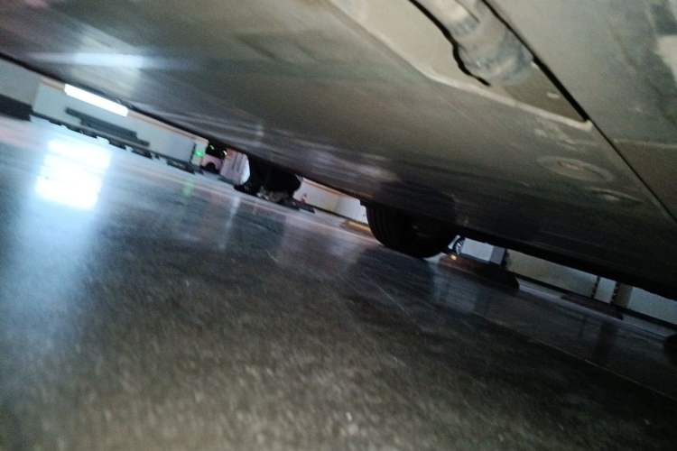 Used Nio ES6 2025 75 kWh Chassis Front Left