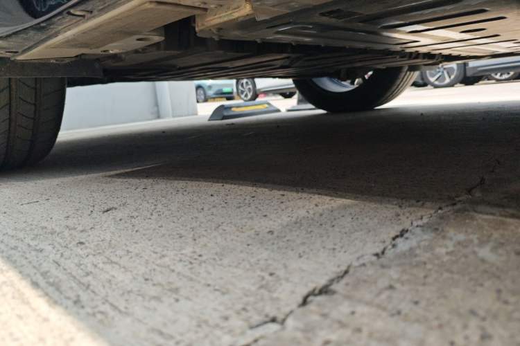 Used Nio ES6 2025 75 kWh Chassis Rear Right