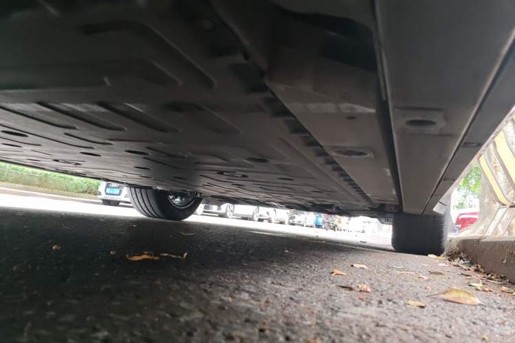 Used Nio ES6 2025 75 kWh Chassis Rear Right