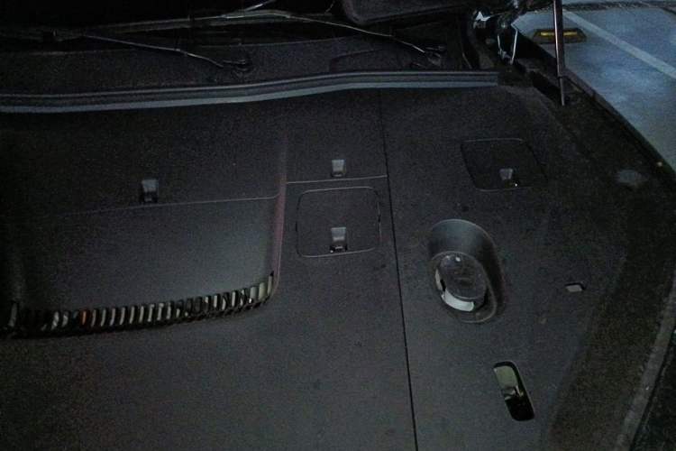 Used Nio ES6 2025 75 kWh Engine Bay Left