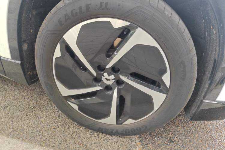 Used Nio ES6 2025 75 kWh Exterior 7