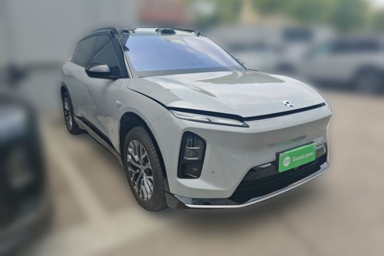 Used Nio ES6 2025 75 kWh Front Right 45 Deg