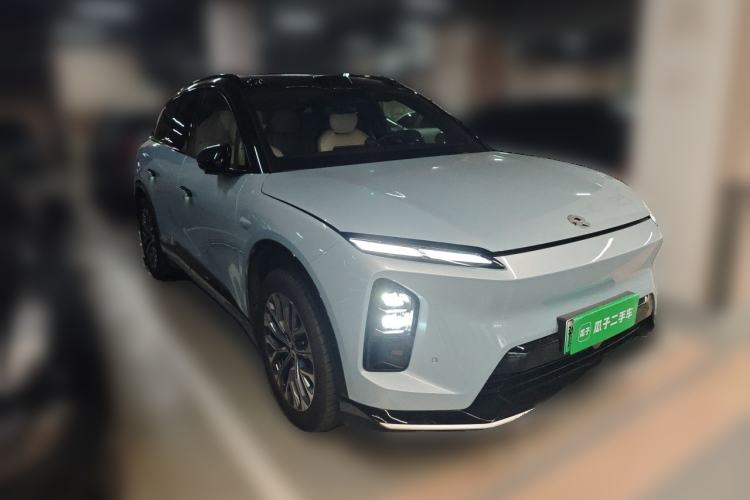 Used Nio ES6 2025 75 kWh Front Right 45 Deg