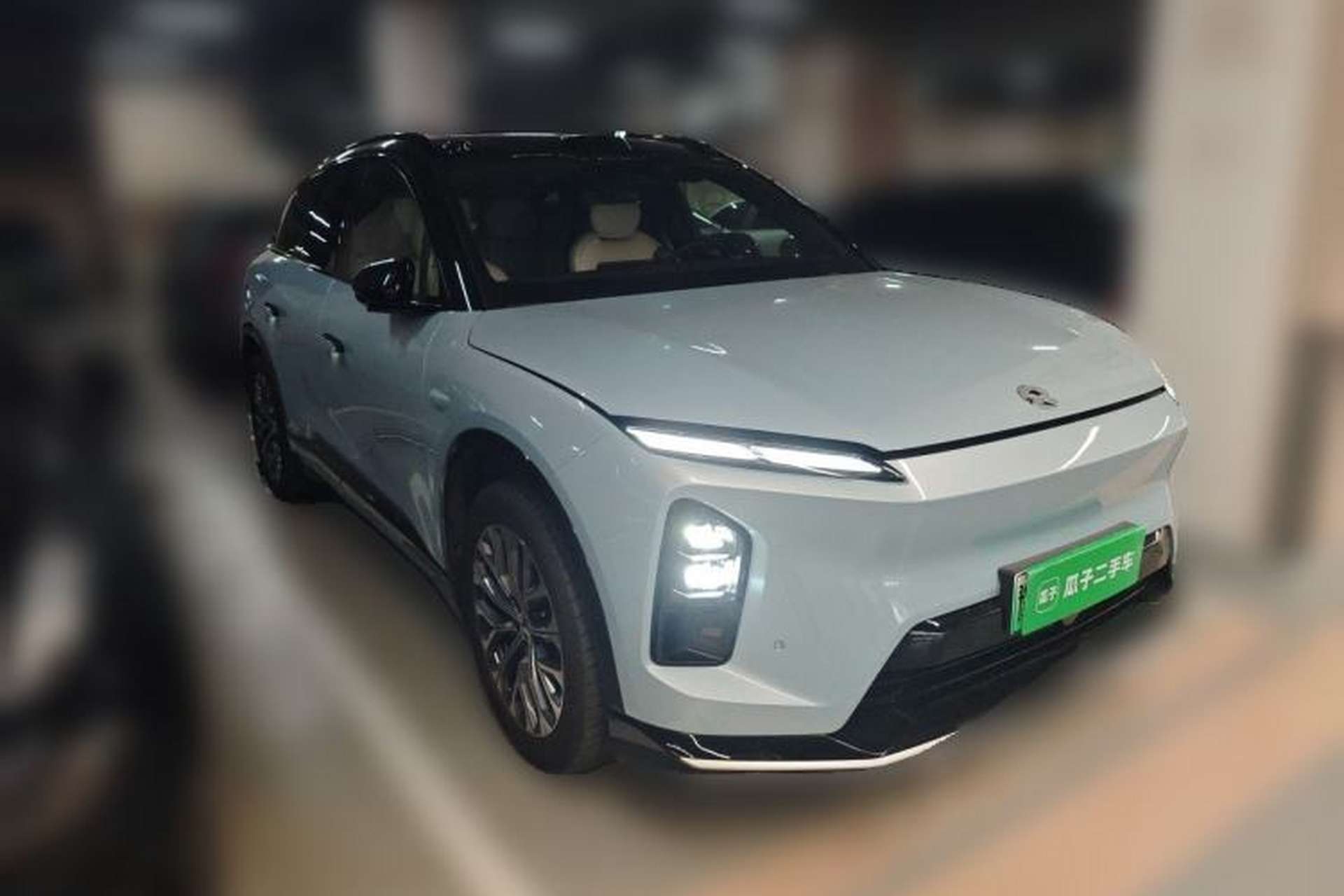 Used Nio ES6 2025 75 kWh Front Right 45 Deg