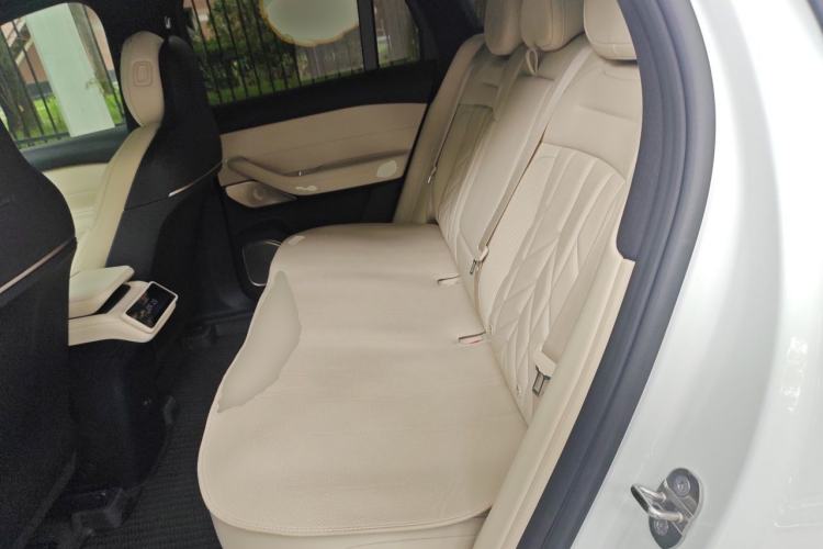Used Nio ES6 2025 75 kWh Interior 4
