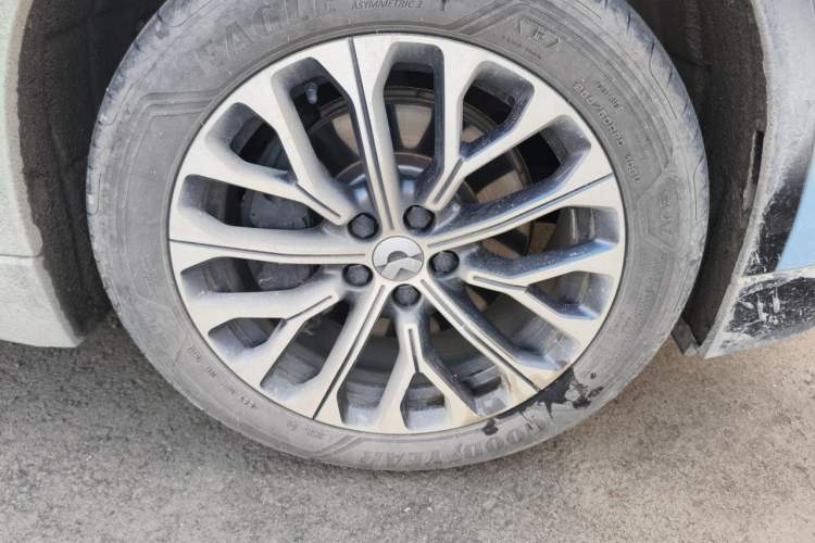 Used Nio ES6 2025 75 kWh Right Front Wheel Hub