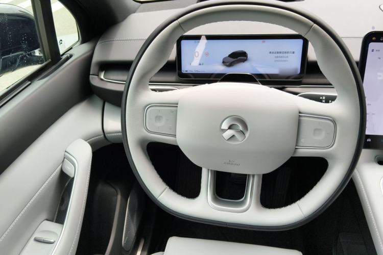 Used Nio ES6 2025 75 kWh Steering Wheel