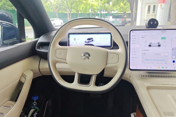 Used Nio ES6 2025 75 kWh Steering Wheel