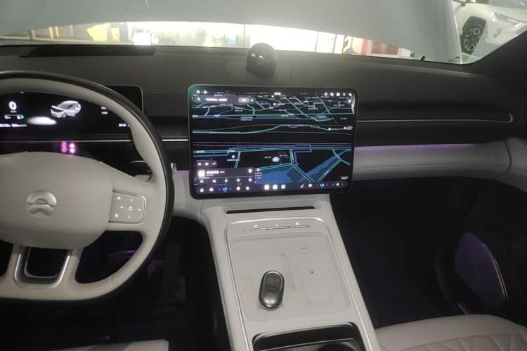 Used Nio ES6 2025 75 kWh Audio And AC Panel