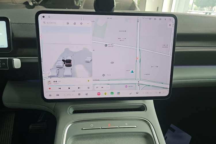 Used Nio ES6 2025 75 kWh Audio And AC Panel