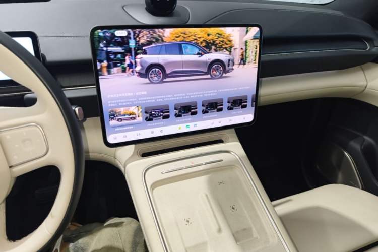 Used Nio ES6 2025 75 kWh Audio And AC Panel