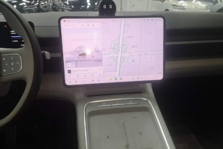 Used Nio ES6 2025 75 kWh Audio And AC Panel