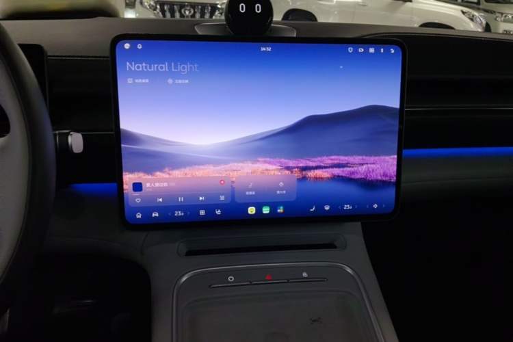 Used Nio ES6 2025 75 kWh Audio And AC Panel