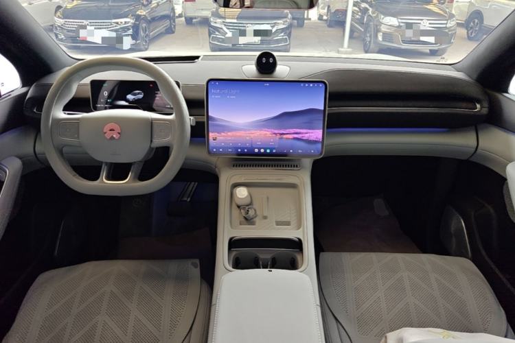 Used Nio ES6 2025 100 kWh Center Console
