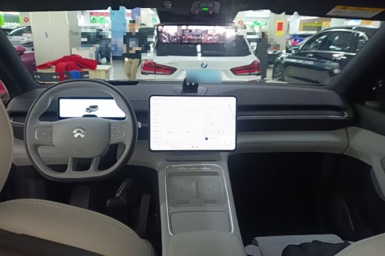 Used Nio ES6 2025 75 kWh Center Console