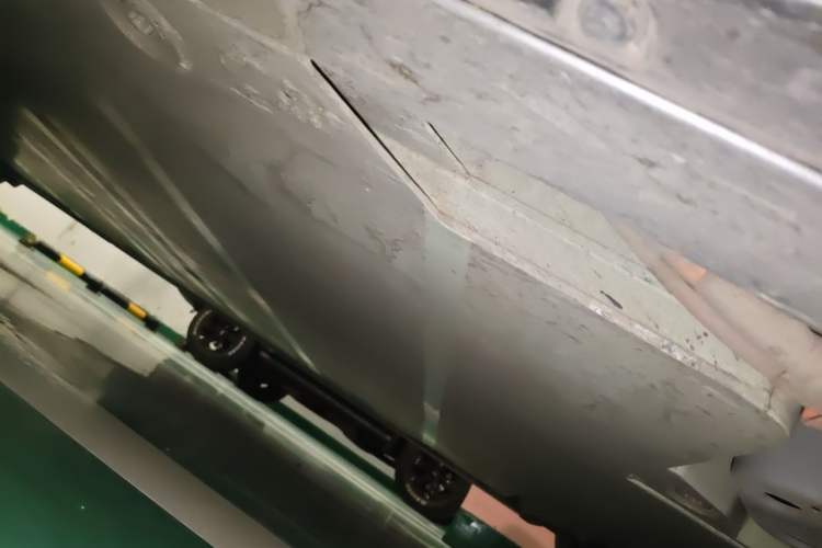 Used Nio ES6 2025 75 kWh Chassis Front Right
